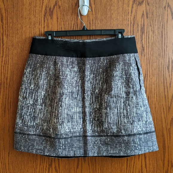 Club Monaco Elizabeth Skirt Size 8 - Picture 2 of 5